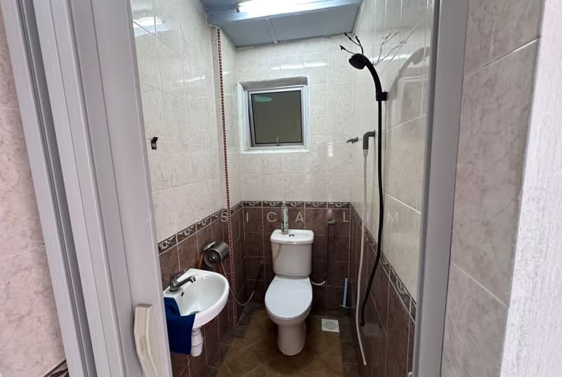 Pangsapuri untuk Dijual di Prima Saujana - Jessica Lim - Bathroom - PropertyGuru.com.my
