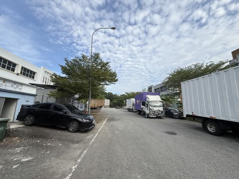 Kilang Berkembar untuk Dijual di Kawasan Perindustrian Nilai (Nilai) - John Khoo - PropertyGuru.com.my