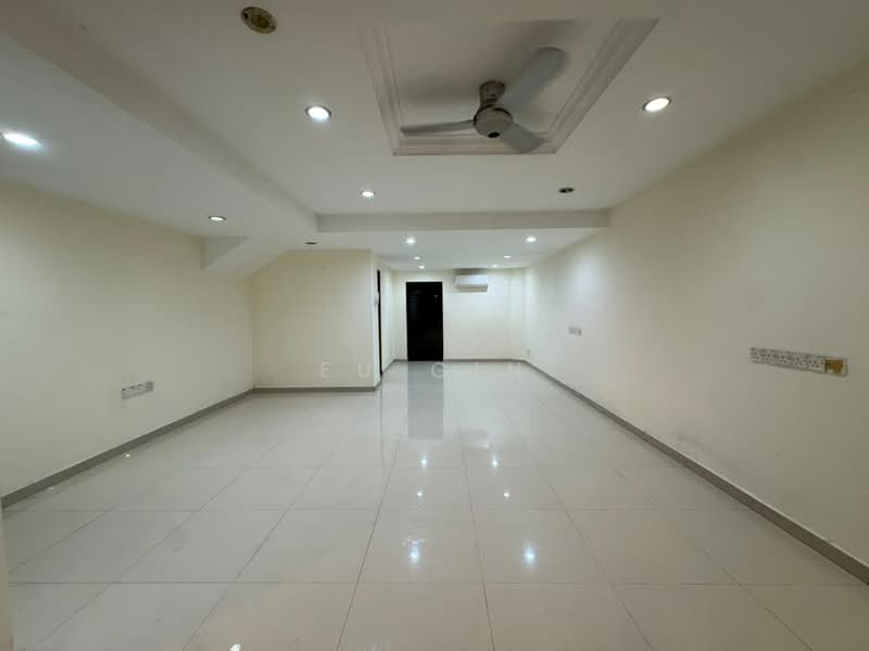 Rumah Teres 2 Tingkat untuk Disewa di Subang Jaya (Selangor) - Eu Gin - Living Room - PropertyGuru.com.my