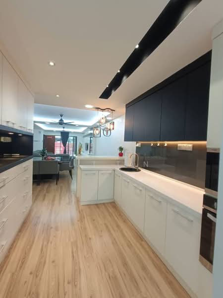 3-storey Terraced House for Rent in Lake Fields (Sungai Besi) - L.T Tan - Kitchen - PropertyGuru.com.my