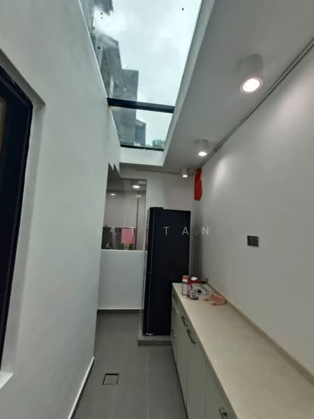 3-storey Terraced House for Rent in Lake Fields (Sungai Besi) - L.T Tan - Interior - PropertyGuru.com.my