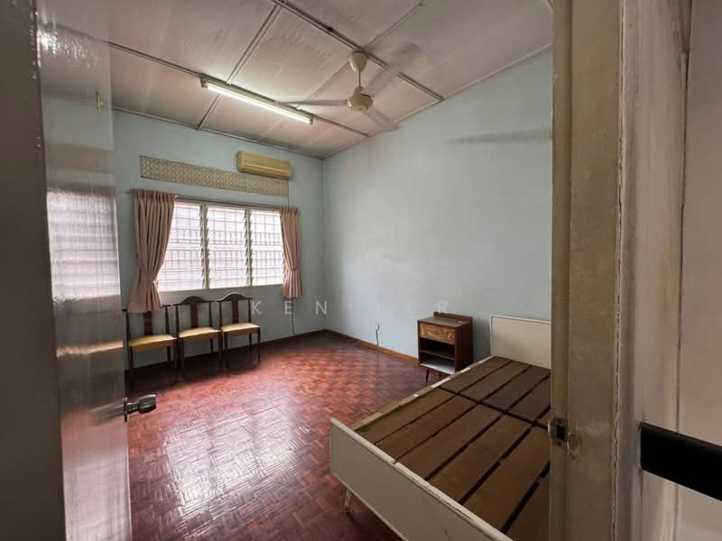 Rumah Teres 2 Tingkat untuk Dijual di SS15 (Subang Jaya) - Ken Ler - Bedroom - PropertyGuru.com.my