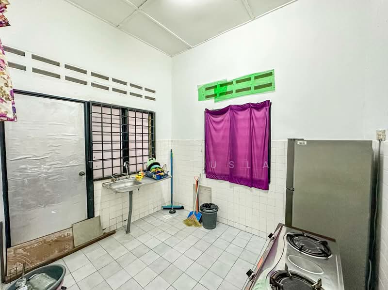 1-storey Terraced House for Sale in Taman Semarak (Nilai) - Tasya Ruslan - PropertyGuru.com.my