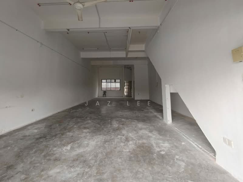 Shop for Rent in Taman Ungku Tun Aminah (Skudai) - Jaz Lee - Interior - PropertyGuru.com.my