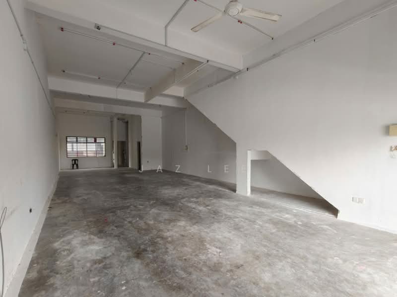 Shop for Rent in Taman Ungku Tun Aminah (Skudai) - Jaz Lee - Interior - PropertyGuru.com.my