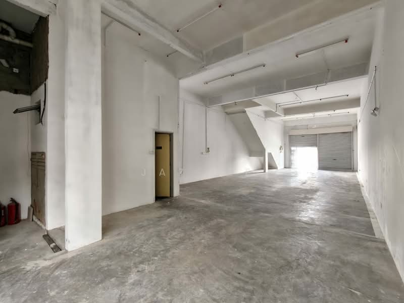 Shop for Rent in Taman Ungku Tun Aminah (Skudai) - Jaz Lee - Interior - PropertyGuru.com.my
