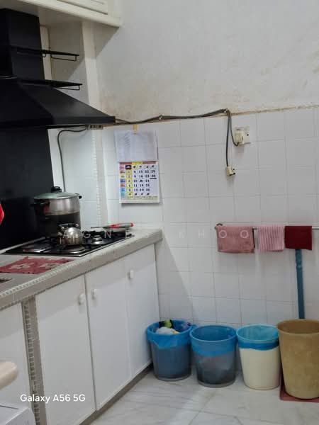 Kondominium untuk Dijual di Logan Ville - Agnes Khoo - Kitchen - PropertyGuru.com.my