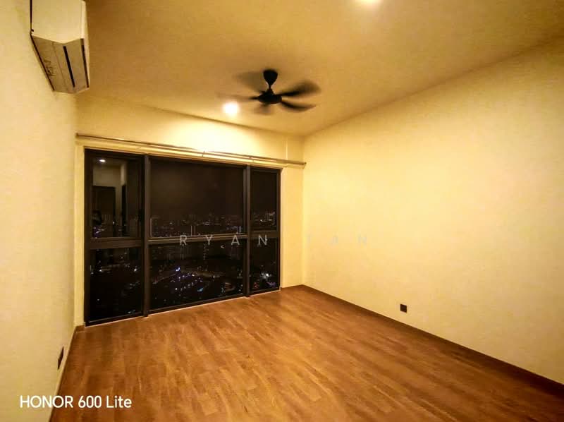 Servis Apartment untuk Disewa di The Era @ Duta North - Ryan Tan - Living Room - PropertyGuru.com.my