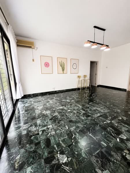 Rumah Banglo untuk Disewa di Taman Bukit Pantai (Bangsar) - Susie Ong - Living Room - PropertyGuru.com.my