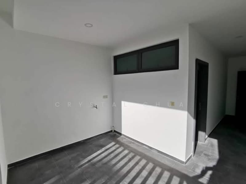 3-storey Terraced House for Sale in Desa Parkcity (Kuala Lumpur) - Crystal Chua - Laundry Yard - PropertyGuru.com.my