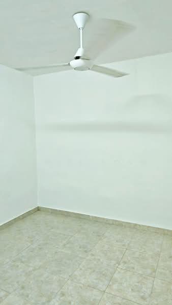 Flat for Sale at Flat Taman Ungku Tun Aminah - Daniel Yong - Interior - PropertyGuru.com.my