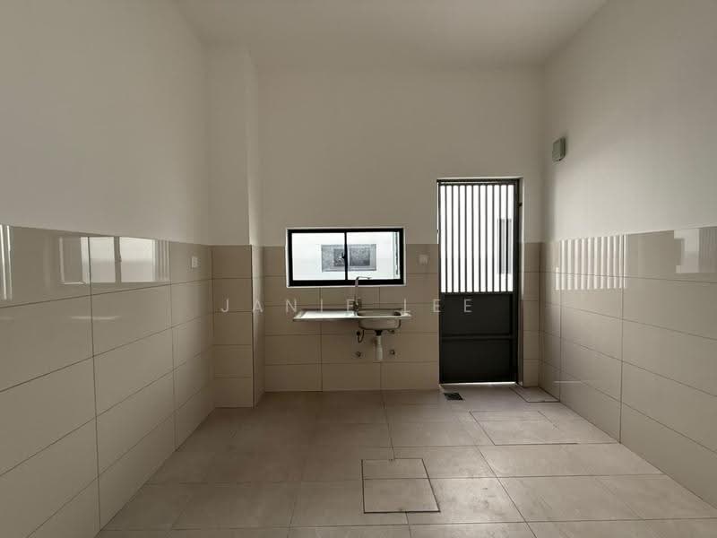 2-storey Terraced House for Sale in Setia Indah (Setia Alam) - Janie Lee - Wet kitchen - PropertyGuru.com.my