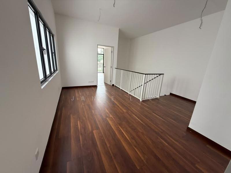 2-storey Terraced House for Sale in Setia Indah (Setia Alam) - Janie Lee - upstairs - PropertyGuru.com.my