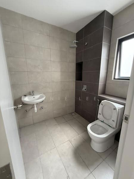 2-storey Terraced House for Sale in Setia Indah (Setia Alam) - Janie Lee - Bathroom 3 - PropertyGuru.com.my