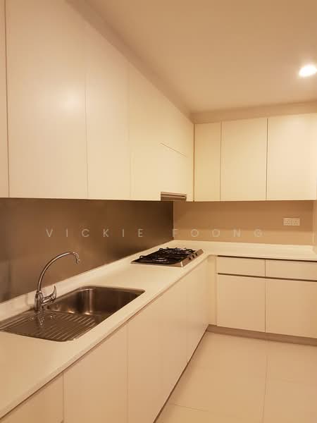 Kondominium untuk Dijual di Verticas Residensi - Vickie Foong - Kitchen - PropertyGuru.com.my