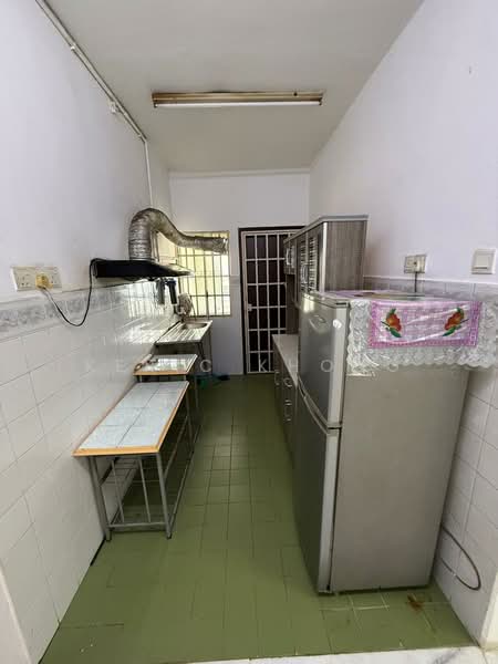 Condominium for Rent at Meadow Park I - Keric Khong - Kitchen - PropertyGuru.com.my