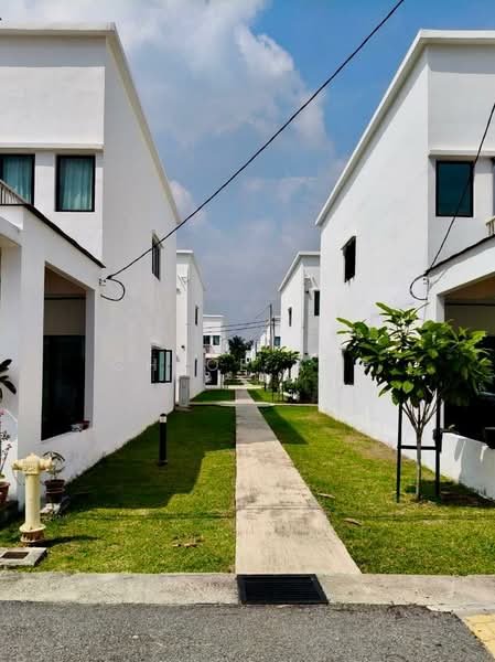 Townhouse for Sale in Tasek Gelugor (Penang) - Chloe Ang - Exterior - PropertyGuru.com.my