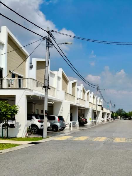 Townhouse for Sale in Tasek Gelugor (Penang) - Chloe Ang - Exterior - PropertyGuru.com.my