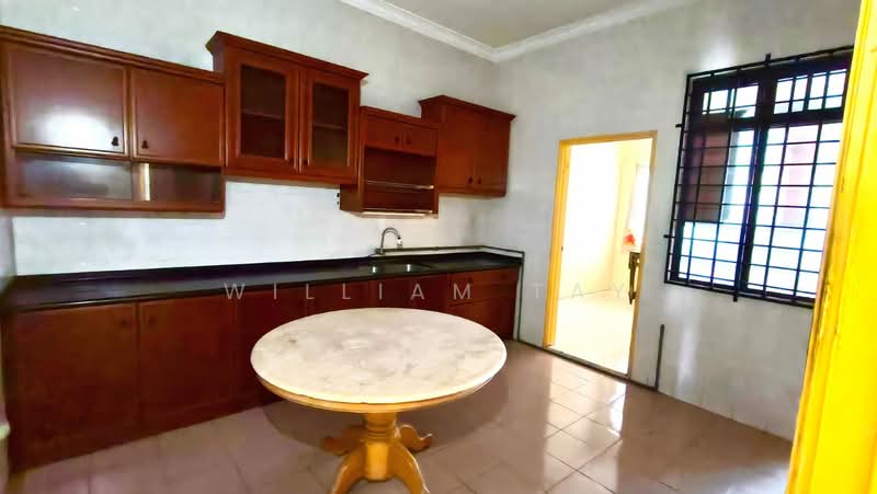 2-storey Terraced House for Sale in Taman Molek (Johor Bahru) - William Tay - Kitchen - PropertyGuru.com.my