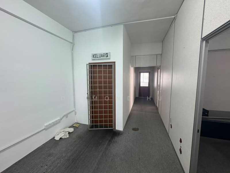 Office for Rent in Bandar Baru Bangi (Selangor) - Desmond Hu - Corridor - PropertyGuru.com.my