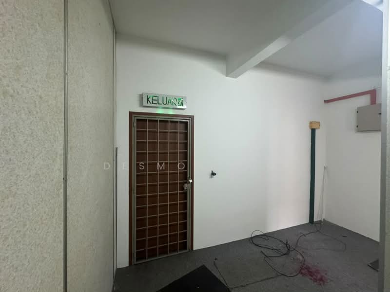Office for Rent in Bandar Baru Bangi (Selangor) - Desmond Hu - Entrance - PropertyGuru.com.my