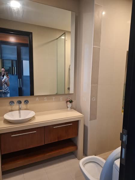 Service Residence for Sale at Straits Quay (The Suites at Waterside) - Aster Ng - Bathroom - PropertyGuru.com.my