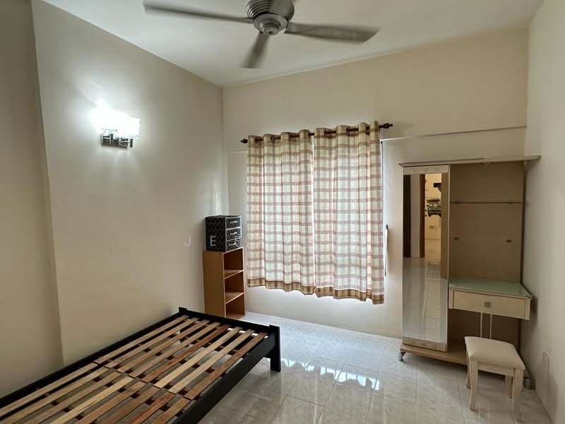 Condominium for Sale at Alpine Tower - Jeff Ooi - Bedroom - PropertyGuru.com.my