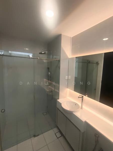 Service Residence for Sale at Setia Sky 88 - Daniel Yong - Bathroom - PropertyGuru.com.my