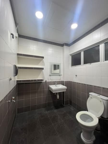 Rumah Berkembar untuk Dijual di Taman Pelangi (Johor Bahru) - Yee Hsin - PropertyGuru.com.my