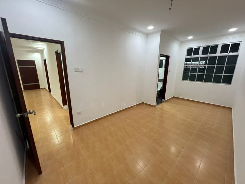 Rumah Berkembar untuk Dijual di Taman Pelangi (Johor Bahru) - Yee Hsin - PropertyGuru.com.my