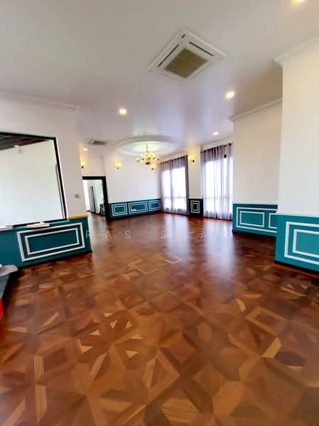 Rumah Banglo untuk Dijual di Seksyen 9 (Shah Alam) - Ras Shaz - Living Room - PropertyGuru.com.my