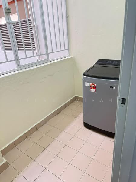 Condominium for Rent at D'aman Crimson - Iffah Amirah - Balcony - PropertyGuru.com.my