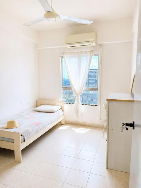 Condominium for Rent at D'aman Crimson - Iffah Amirah - Bedroom - PropertyGuru.com.my