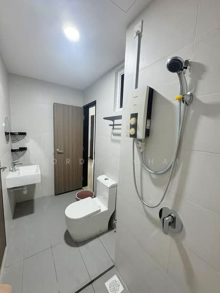 Servis Apartment untuk Disewa di TRELLIS RESIDENCES - Gordon Chai - Bathroom - PropertyGuru.com.my