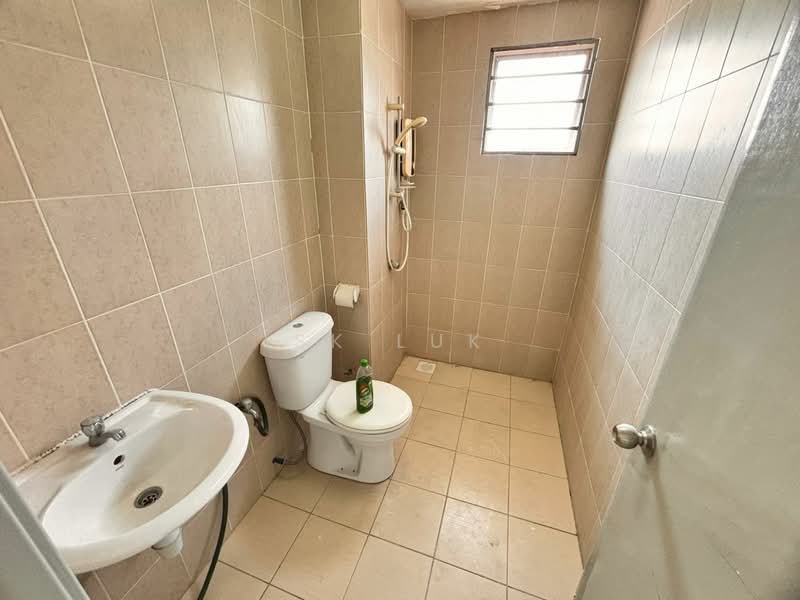 Apartment for Sale at Desa Mas Apartment - SK Luk - Bathroom - PropertyGuru.com.my