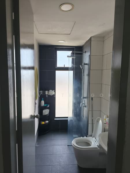 Servis Apartment untuk Dijual di Univ 360 Place - Sylvester Goh - Bathroom - PropertyGuru.com.my