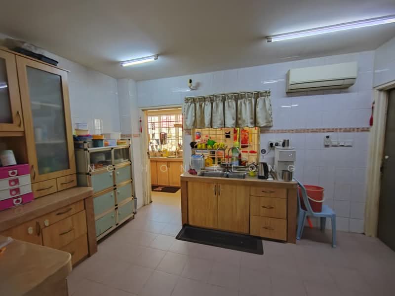 Rumah Teres 2.5 Tingkat untuk Dijual di Bandar Puteri Puchong (Puchong) - Ng Hon Keong - Kitchen - PropertyGuru.com.my