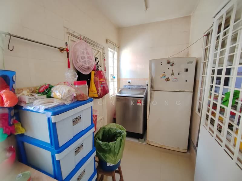 Rumah Teres 2.5 Tingkat untuk Dijual di Bandar Puteri Puchong (Puchong) - Ng Hon Keong - Kitchen - PropertyGuru.com.my
