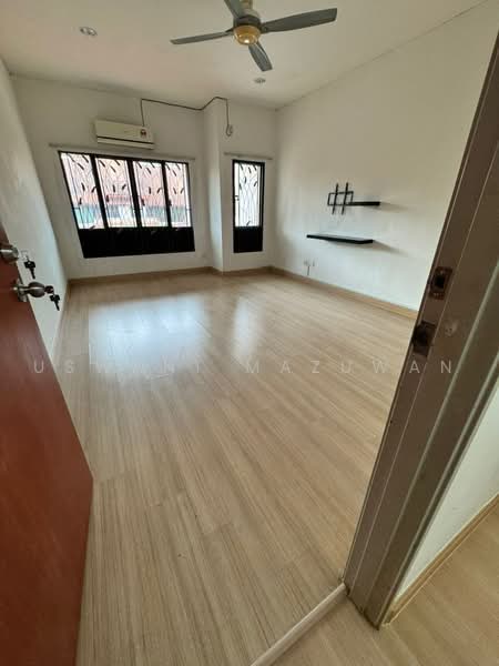 2-storey Terraced House for Rent in Alam Sari (Bangi) - Uswani Mazuwan - Interior - PropertyGuru.com.my