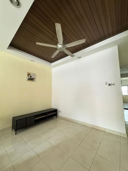2-storey Terraced House for Rent in Alam Sari (Bangi) - Uswani Mazuwan - Living Room - PropertyGuru.com.my