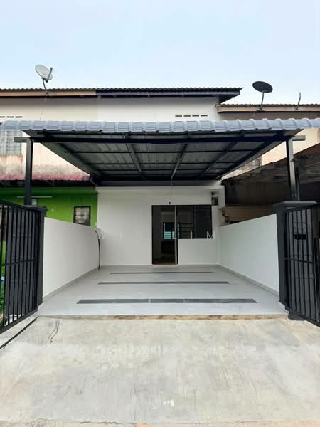 2-storey Terraced House for Sale in Kluang (Johor) - Win Lim - Exterior - PropertyGuru.com.my