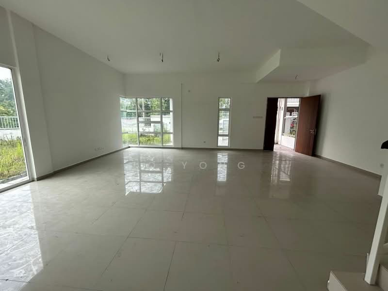 Rumah Berkembar untuk Dijual di Kajang (Selangor) - Jo Yong - Living Room - PropertyGuru.com.my