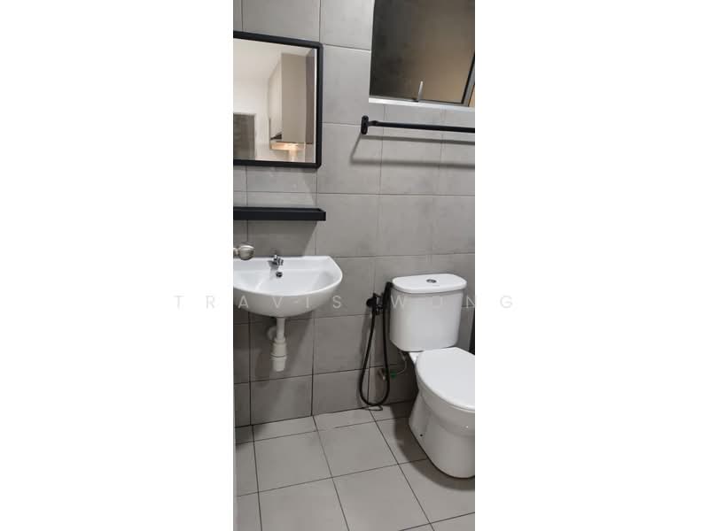 Kondominium untuk Disewa di Residensi Sateria - Travis Wong - Bathroom - PropertyGuru.com.my