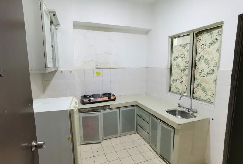 Kondominium untuk Disewa di Ridzuan Condominium - Pearly Gan - Kitchen - PropertyGuru.com.my