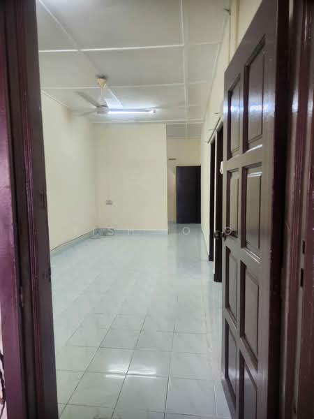 1-storey Terraced House for Rent in Taman Ungku (Johor Bahru) - Fish Yong - PropertyGuru.com.my