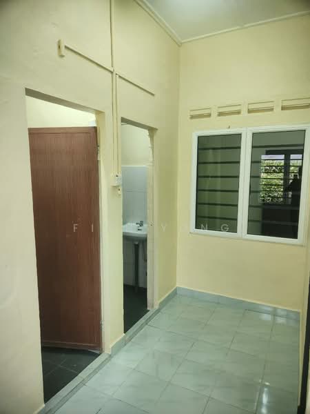 1-storey Terraced House for Rent in Taman Ungku (Johor Bahru) - Fish Yong - PropertyGuru.com.my