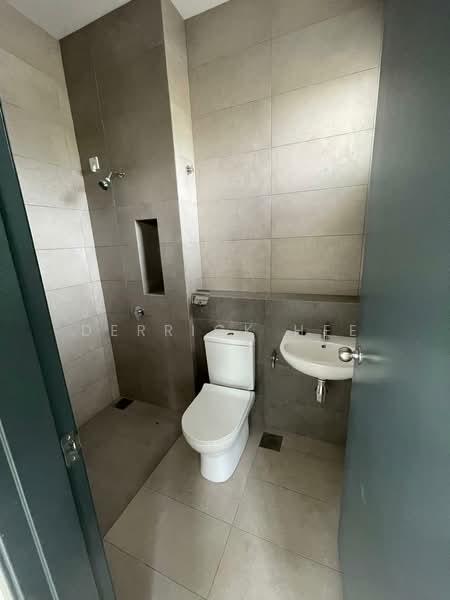 2-storey Terraced House for Rent in Telok Panglima Garang (Selangor) - Derrick Hee - Bathroom - PropertyGuru.com.my