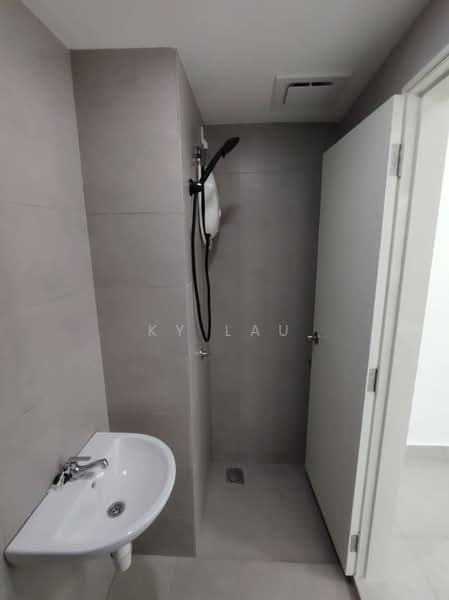Servis Apartment untuk Disewa di 168 Park Residensi Selayang - KY Lau - Bathroom - PropertyGuru.com.my