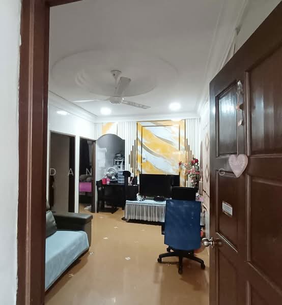 Flat for Sale at Bandar Baru Uda - Daniel Yong - Living Room - PropertyGuru.com.my