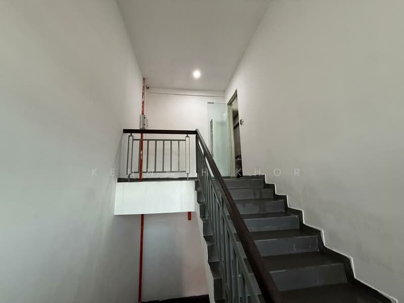 Factory for Rent in Eco Business Park 1 (Johor Bahru) - Kenneth Khor - Corridor - PropertyGuru.com.my